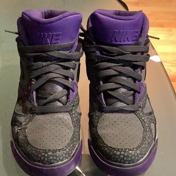 Nike sneakers - Picture 1 of 6